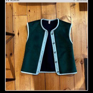 Tia Cibani Adult S Velvet Green Vest